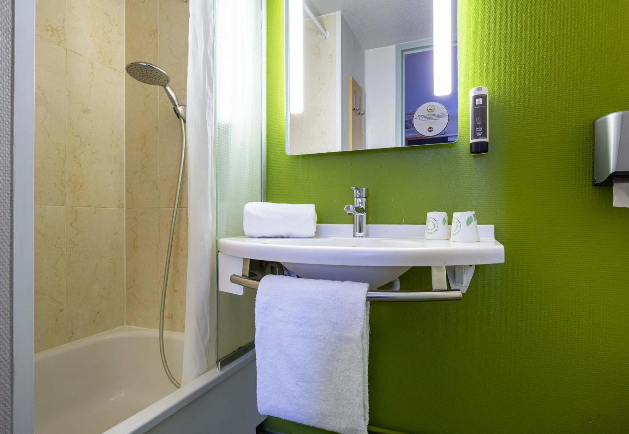 B&B Hotel Chartres Le Forum Le Coudray Zewnętrze zdjęcie